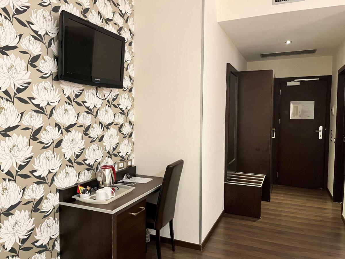 Catone District Hotel Рим Экстерьер фото